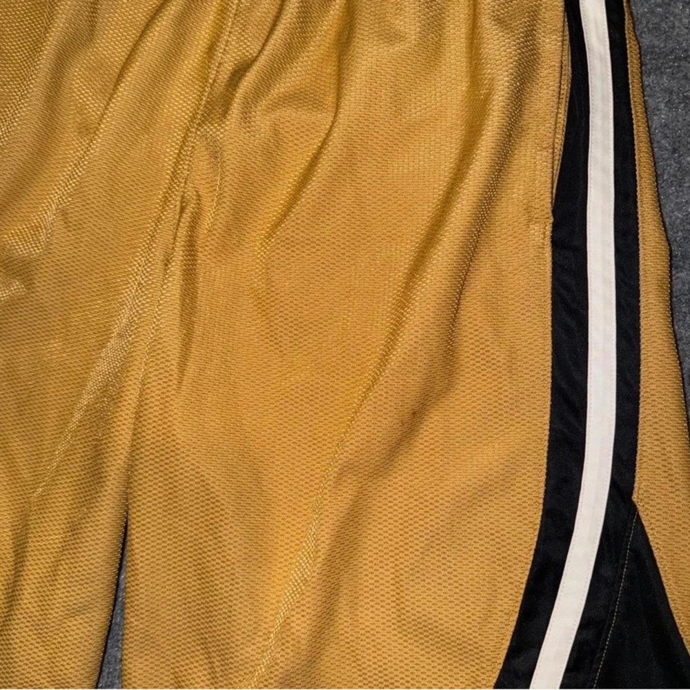 Nike Men's Yellow Athletic Basketball Shorts with Black Side Panels - Picture 3 of 5